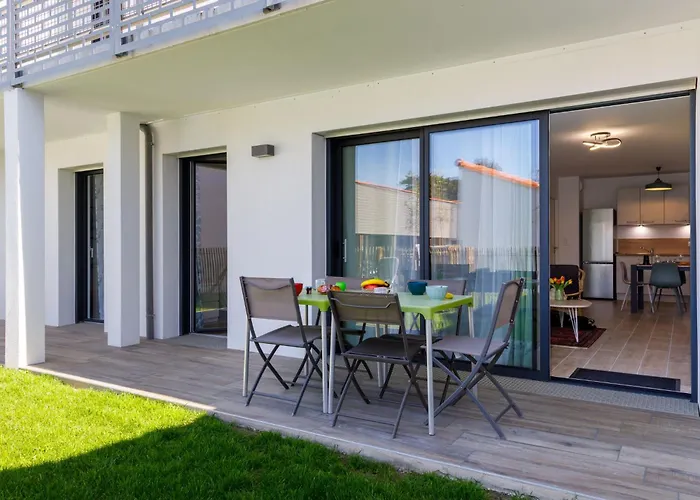 Oceanide-1 By Interhome * 拉贝尔讷里昂雷茨